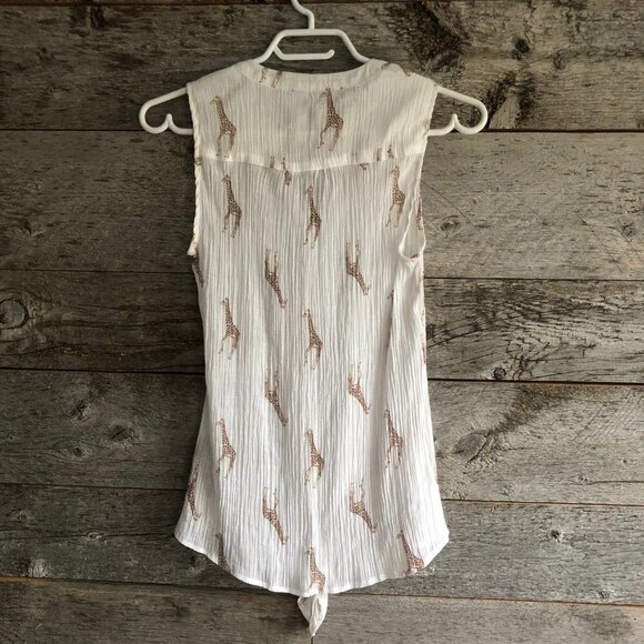 𝅺Zac & Rachel Giraffe Tie Front Sleeveless Blouse - Picture 4 of 10
